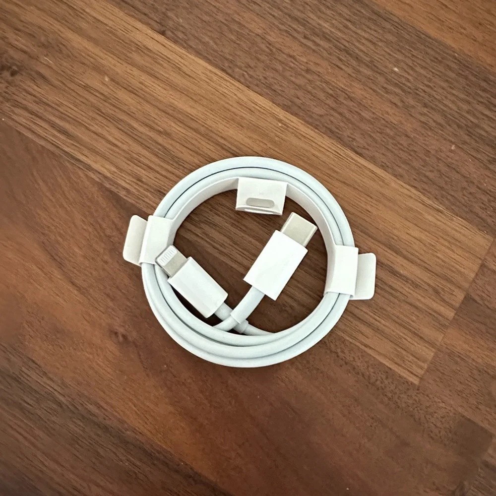 Apple IPhone USB-C to Lightning Charging Cable